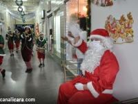 Duendes dão show com canções de Natal em Içara